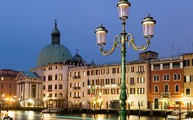 Hotel Carlton on The Grand Canal Venezia